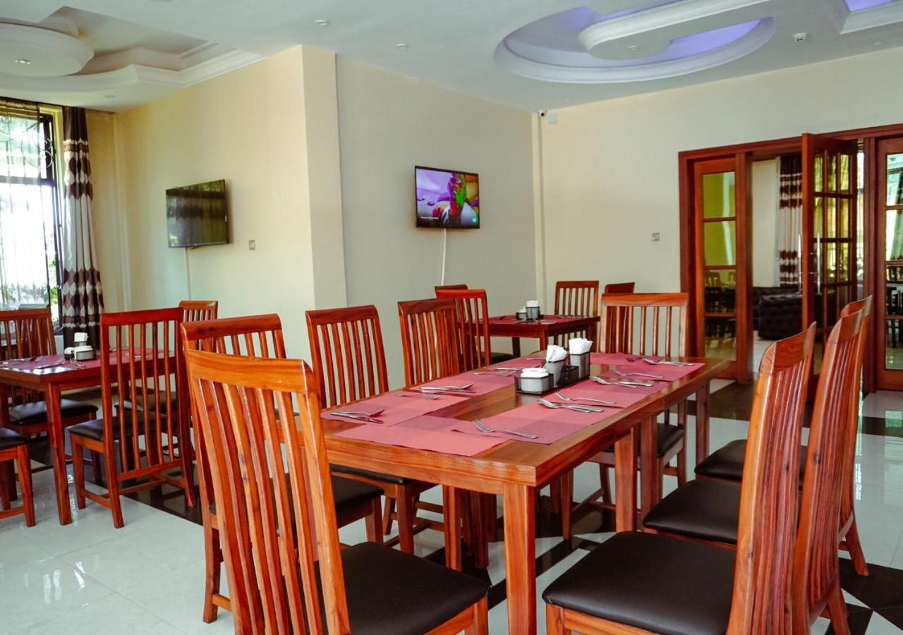 Senator Hotel Arusha Exterior photo